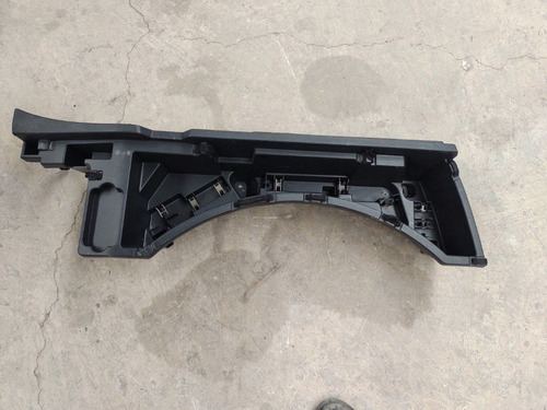 Moldura Cajuela Llanta Refacción Derecha Mazda Cx-7 2008 2.3