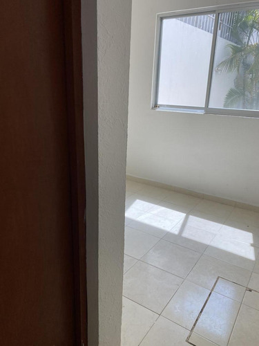 Imagen 21 de 25 de Lomas Residencial, Casa En Renta De 4 Recámaras Y Con Amplio Jardín