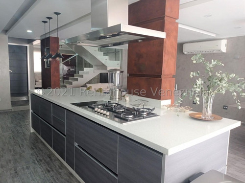 Imagen 1 de 14 de Marol Rentahouse Vende Townhouse En El Bosque Valencia 22-19164