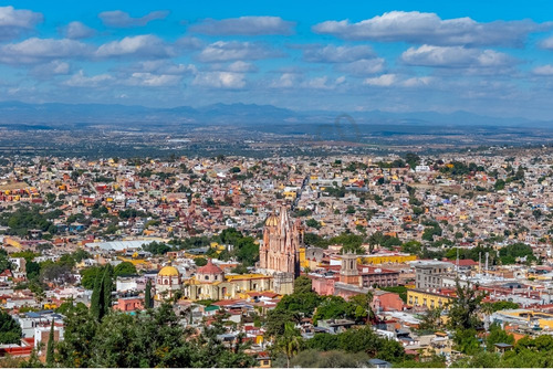 Casa Para Remodelar Y Terminar De Construir En San Miguel De Allende, Gto.