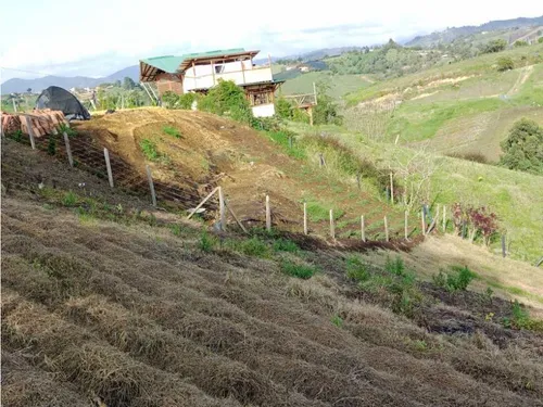 Lindo Lote En Venta Con Excelente Vista Y Aprovechamiento - Carmen Víb
