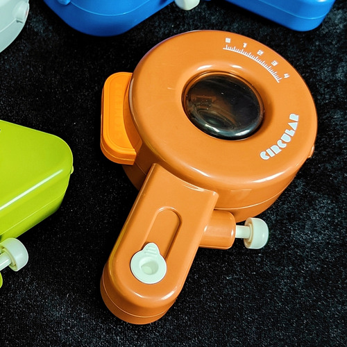 Juguete Rociador Con Pistola De Agua Con Tablero Triangular