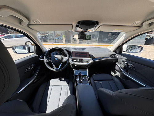 BMW Serie 3 2.0 320i Sedan Sportline