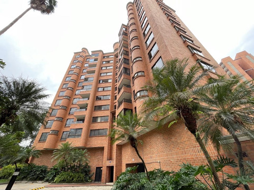 Apartamento En Venta En Patio Bonito