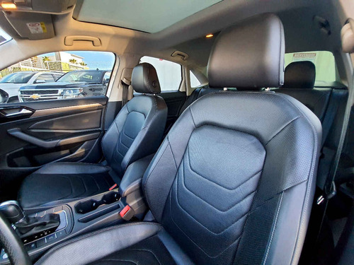 Imagen 9 de 15 de Volkswagen Jetta 2019 4p Highline L4/1.4/t Aut