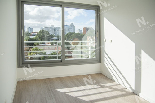Imagen 19 de 23 de Departamento En Venta, Excelente Ubicacion, Edificio Alexander Boulevard - Punta Del Este Mansa