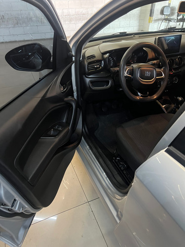 Fiat Cronos 1.0 Flex 4p