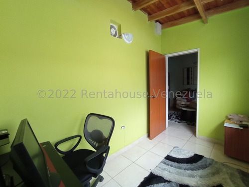 Imagen 14 de 24 de Casa Townhouse Venta Santa Rosalia Cagua Estef 23-26