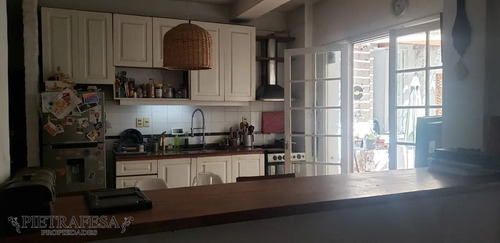 Imagen 3 de 13 de Casa A La Venta - 3 Dormitorios - 1 Baño - Patio - Parrillero - Pedro Berro - Pocitos