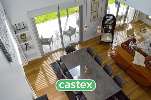 Imagen 13 de 30 de Moderna Casa En Venta En Terralagos