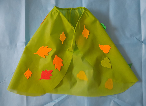 Capa En Tnt Decorada Hojas Goma Eva Primavera Otoño Disfraz