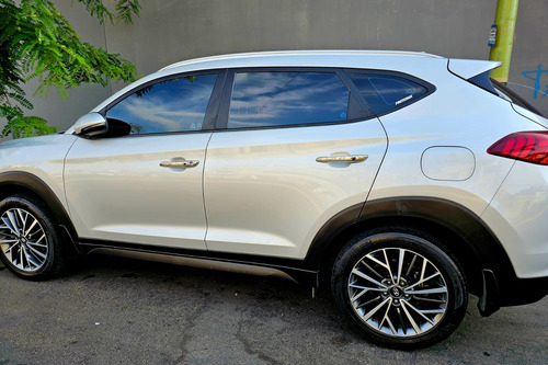 Hyundai Tucson Camioneta Elegante Ideal Para Toda La Familia