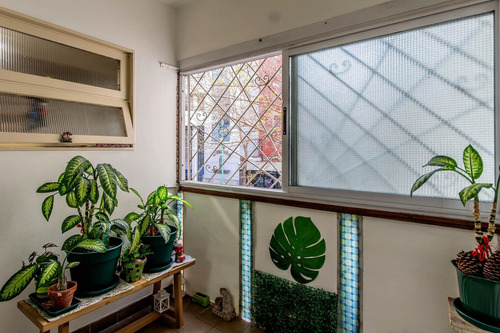 Venta Depto. Dos Ambientes Al Frente Con Balcón En Balvanera