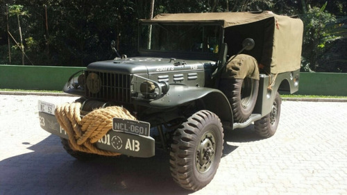 Imagem 2 de 15 de Dodge Wc-52 Pata Choca