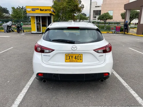 Mazda 3 2.0 Touring