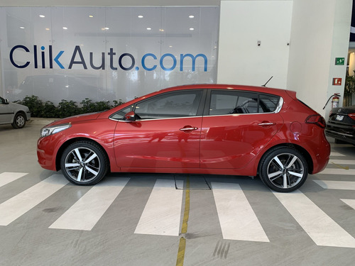Imagen 6 de 15 de Kia Forte 2018 2.0 Sx 4 P At