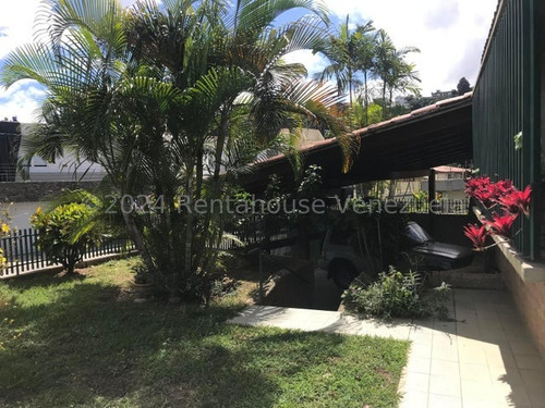 Hermosa Casa De Una Planta Con Grandes Espacios Y Bella Terraza En Santa Paula. Mls # 25-13494 Lp