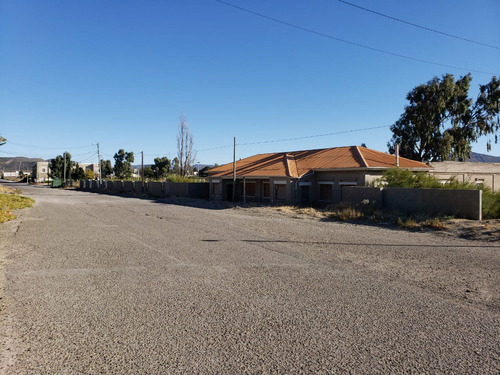 Imagen 2 de 10 de Astra Fracción De 6.000 M2 Con Importante Inmueble