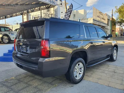 Chevrolet Suburban 5.4 Lt Piel Cubo At