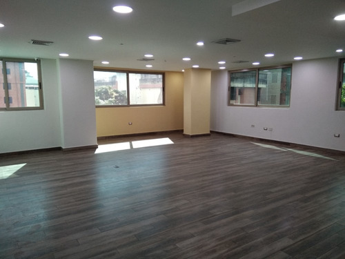 Imagen 7 de 14 de Oficinas En Venta La Arboleda Fm*