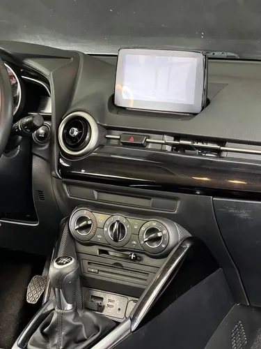 Mazda 2 1.5 Touring