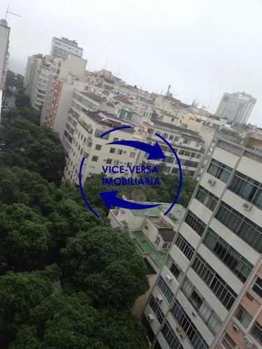 Imagem 10 de 15 de Segunda Quadra Da Praia, Rua Constante Ramos, Andar Único, 298 M², Salão, Sala Estar E Jantar, 4 Quartos (suíte), Dependências Completas, 4 Vagas Na Escritura. - 1429