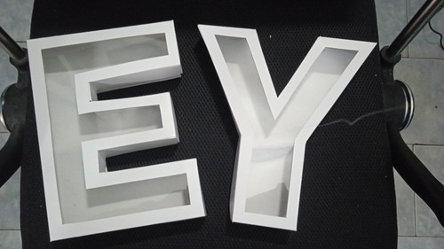 Imagen 4 de 8 de Cajas De Letras Con Visor De Acetato