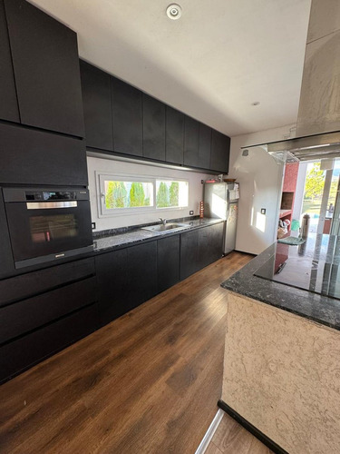 Venta Casa 3 Dormitorios En Arroyo De Los Patos