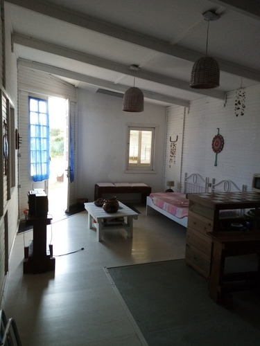 Imagen 8 de 13 de Hermosa Y Cómoda Casa Preparada Para El Descanso. Libre A Partir Del 18 De Enero. Alquiler Mínimo 6 Noches. Preparada Para 5 Personas, Admite Mascotas. Zona Muy Segura.