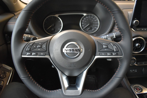 Imagen 24 de 25 de Nissan Sentra Sr Automático Cvt 2.0 Cesar