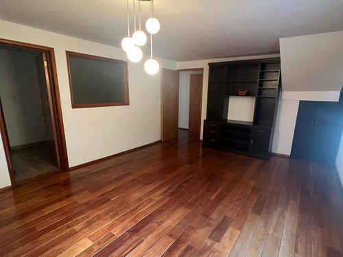 Residencia En Venta En Jardines Del Pedregal En Condominio
