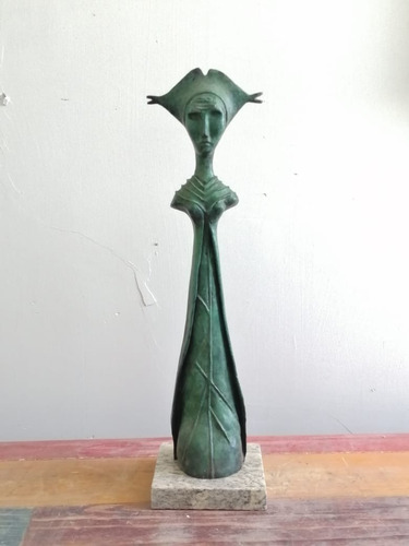 Escultura En Bronce The Giantess De Leonora Carrington