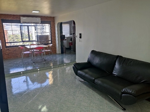 Imagen 6 de 20 de Fernando Guerrero Vende Apartamento Valle Alto Mañongo.