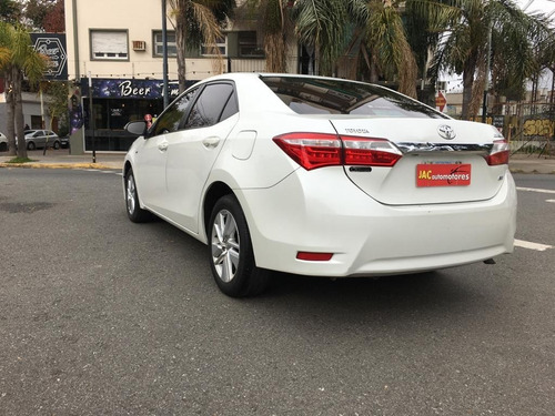 Imagen 10 de 15 de Toyota Corolla Xei 1.8