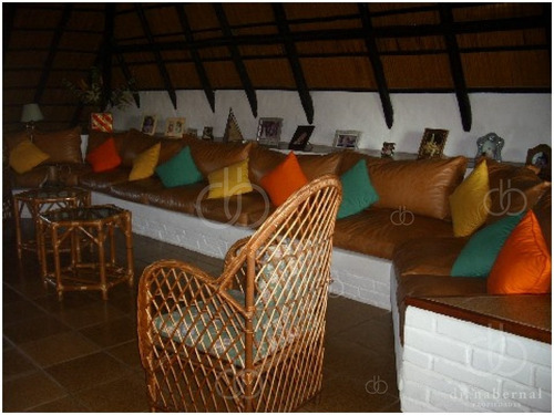 Imagen 6 de 28 de Oportunidad En Playa Mansa, Casa De 5 Dorm Y Pisicina.