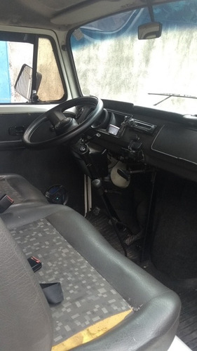 Volkswagen Kombi 2008 1.4 Standard Total Flex 3p