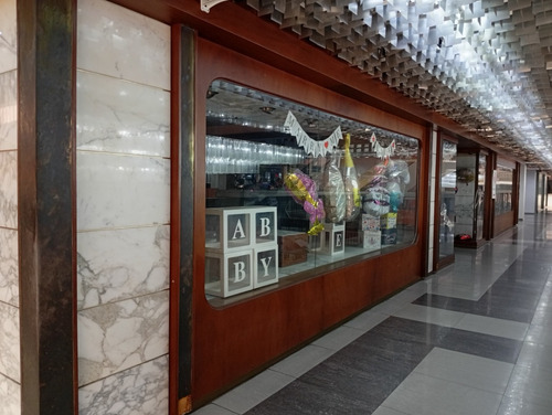 Local En Venta En Avenida Bolivar - Wc