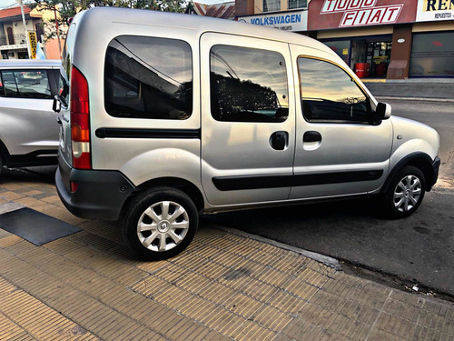 Imagen 4 de 7 de Renault Kangoo 2016 1.6 Ph3 Authentique Plus Lc