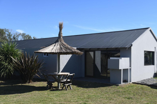 Importante Finca Con Mansion Y 9 Cabañas En Cañuelas
