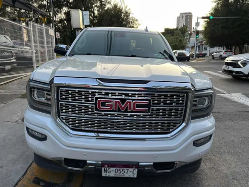 GMC Sierra 6.2 Denali Dvd At
