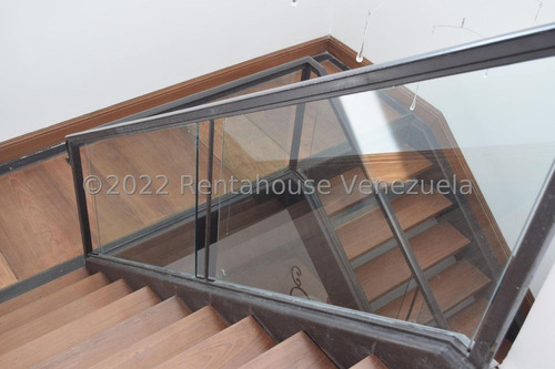 Gran Pent-house En Alquiler En Campo Alegre #22-15888 Josmary Sanjuan