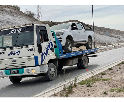 Ford Cargo 712 Modelo 2008 Con Plancha Camilla De Auxilio