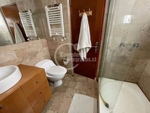Linda Casa En Venta De 5 D En Cond. Refugios Del Arrayán