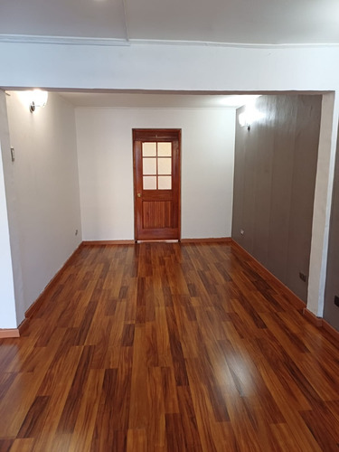 Casa Independencia 3d 2b Sólida 2 Pisos Pasaje Cerrado