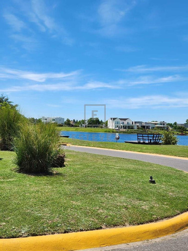 Oportunidad En Lote A La Laguna En Venta En San Matías, Escobar