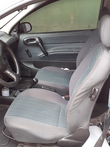 Chevrolet Corsa Pick-up 1.6 St 2p 2001