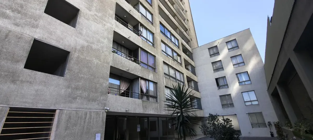 Imagen 3 de 14 de Comodo Depto En Arriendo 2d 2b En Dieciocho 715, Santiago