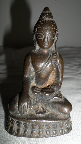 Antigua Figura Buda De Hierro Con Patina De Años 8.5 Cm Alto