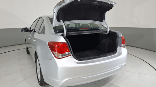 Chevrolet Cruze 1.8 LS A AT