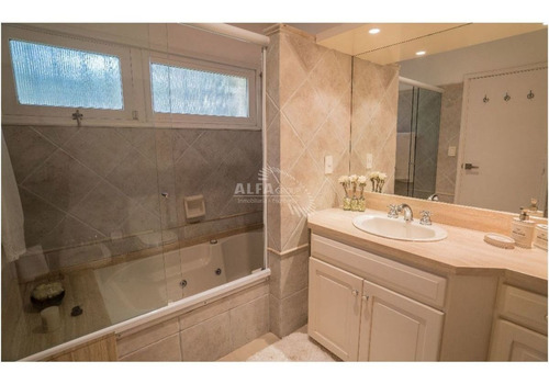 Imagen 9 de 13 de Mansa, Espectacular Casa En Venta